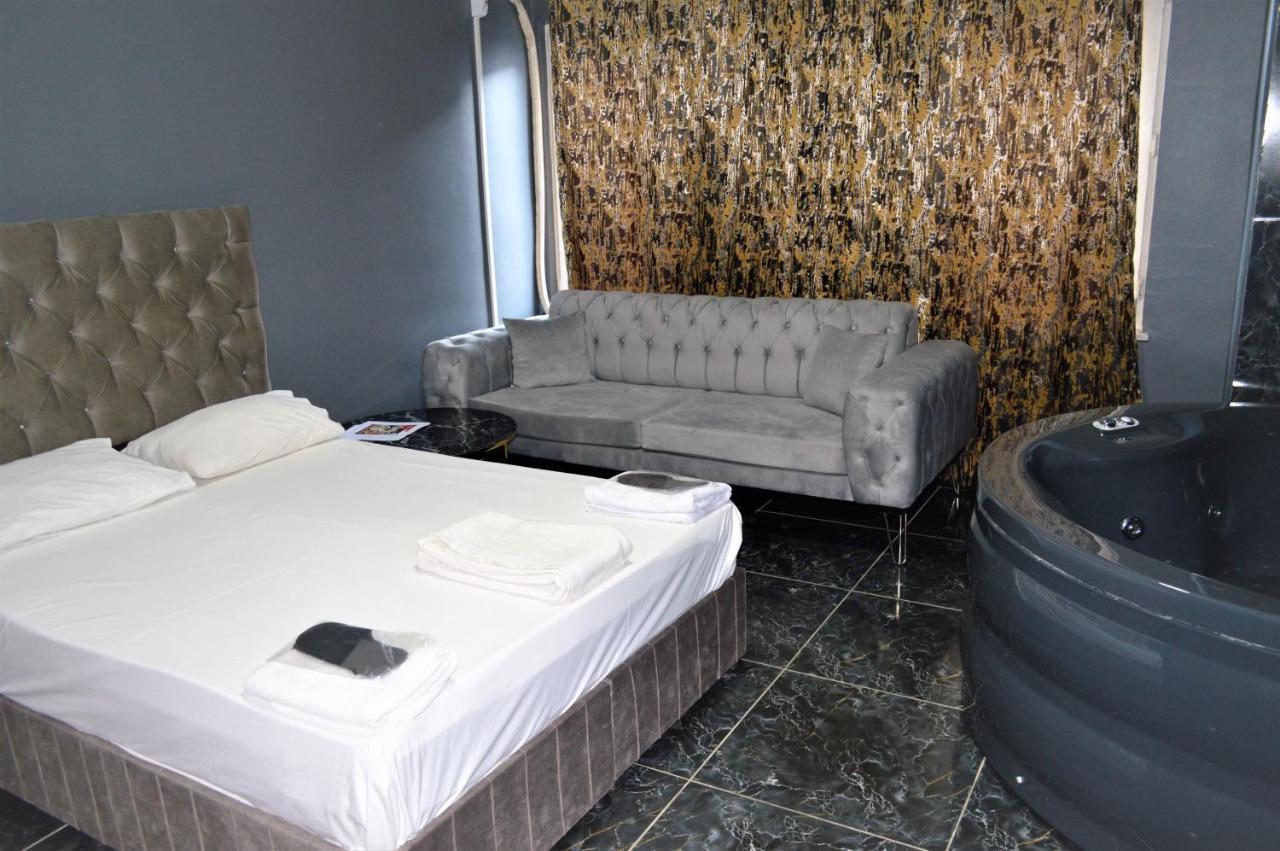 Vip Suit Otel Istanbul Exterior photo